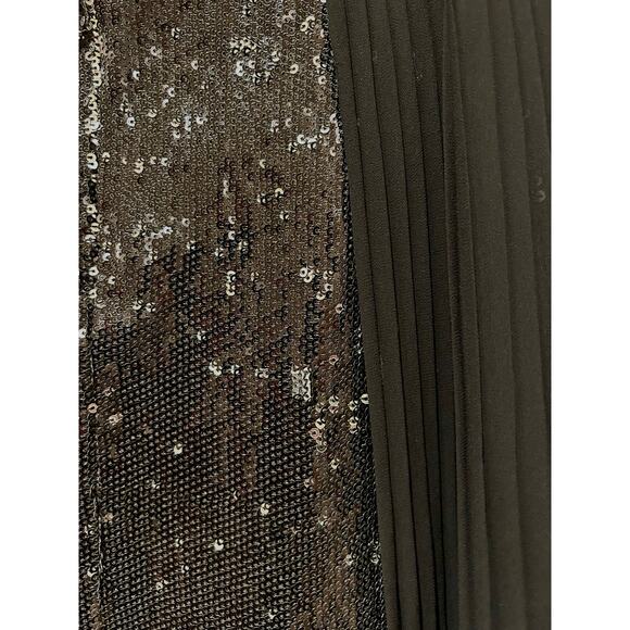 LF Skirt Sequin and Pleated Size M NWT - Picture 2 of 5